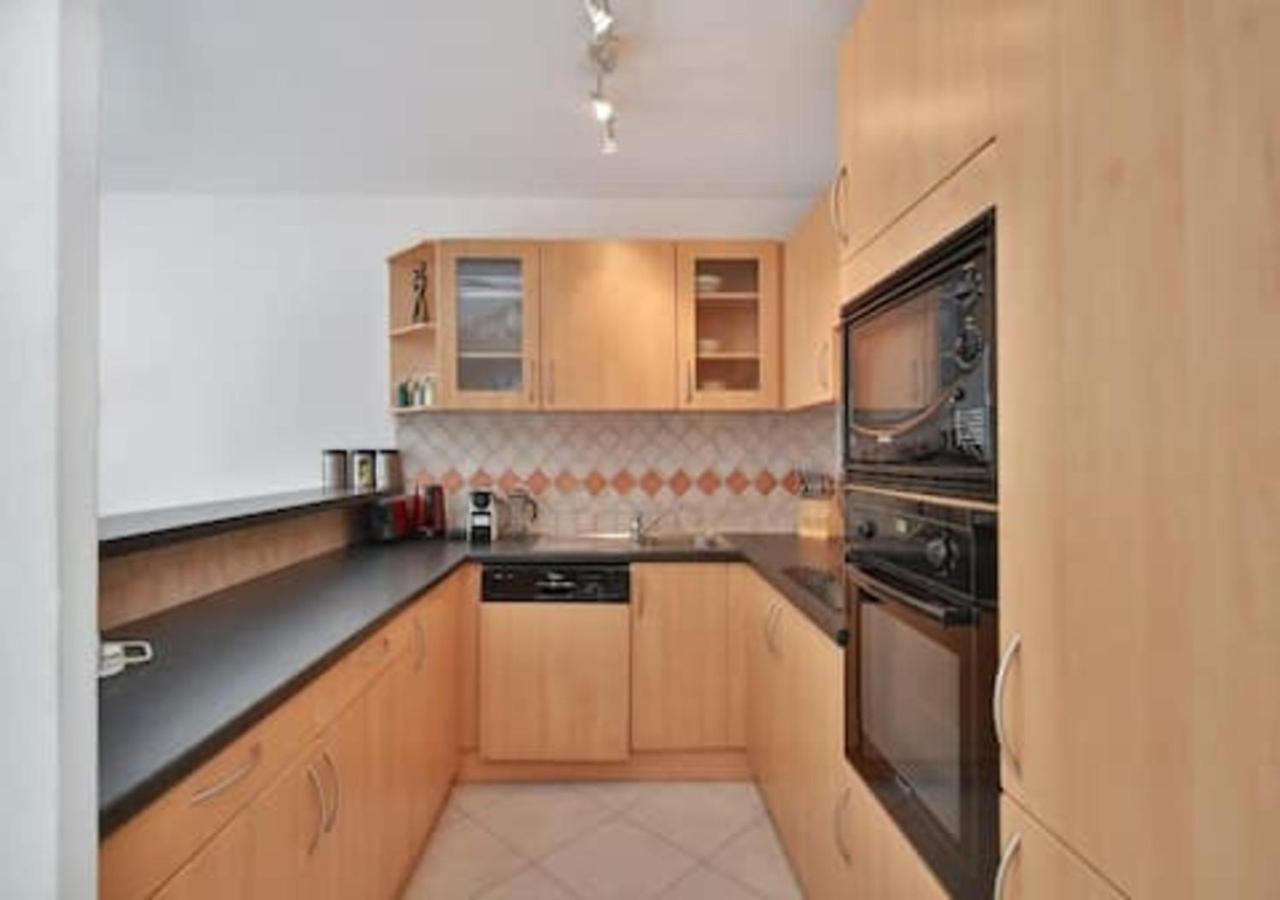 Charming Two-Bedroom Apartment With Balcony And Garage By The Marina Antibes Exteriör bild